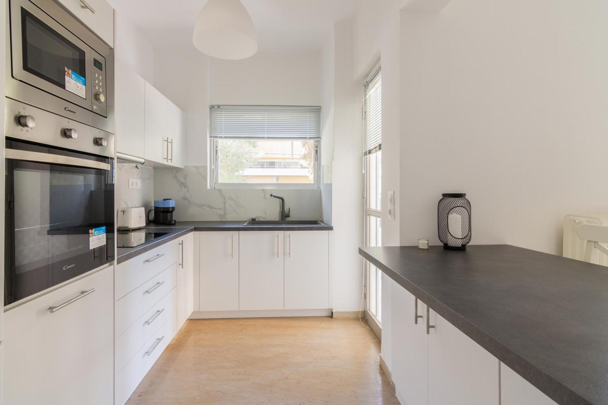 Great Two Bedrooms In Varkiza